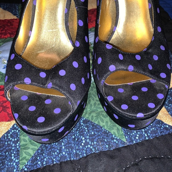 Y-NOT Open Toe Polka-dot Platforms - Picture 4 of 7